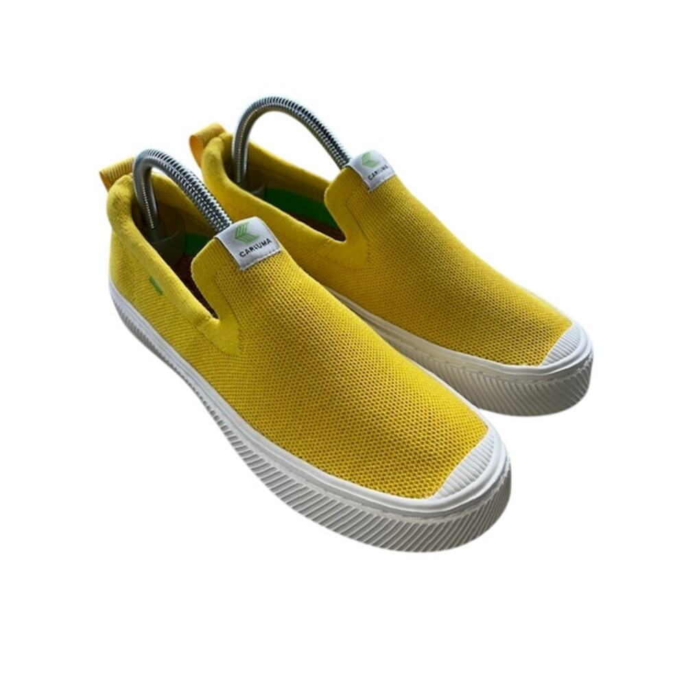 Cariuma Slip-On Yellow/Cream Women’s Sneakers Size 8M NWOB